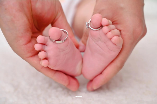 承德宝宝打喷嚏发烧